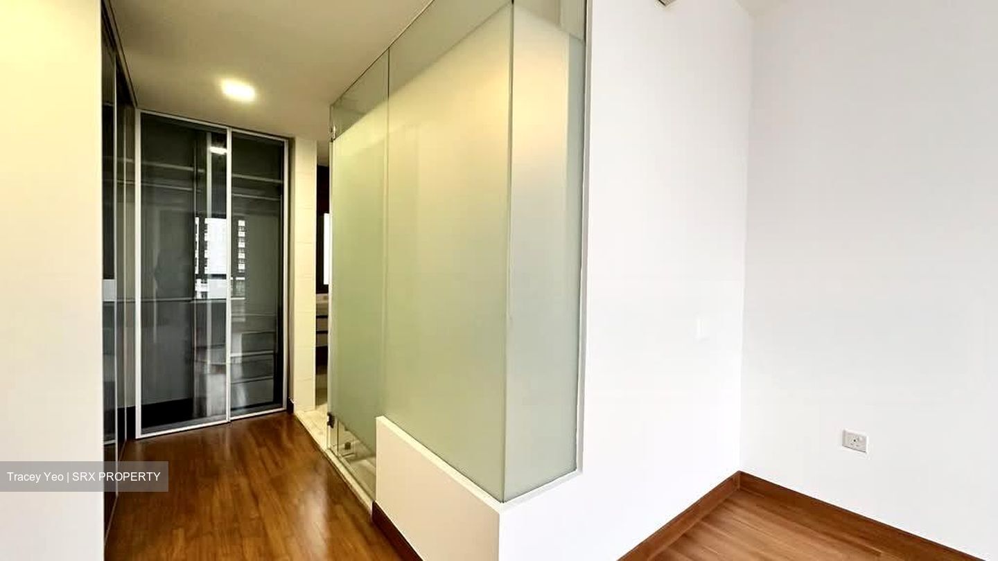 Waterfront Isle (D16), Condominium #613478711